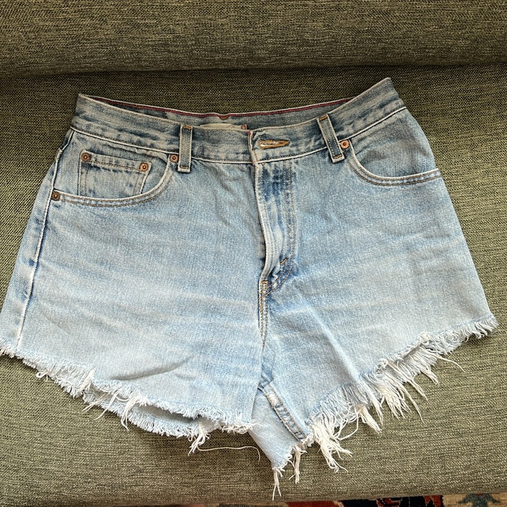 Levi’s 550 Relaxed Vintage Cutoff Denim Shorts